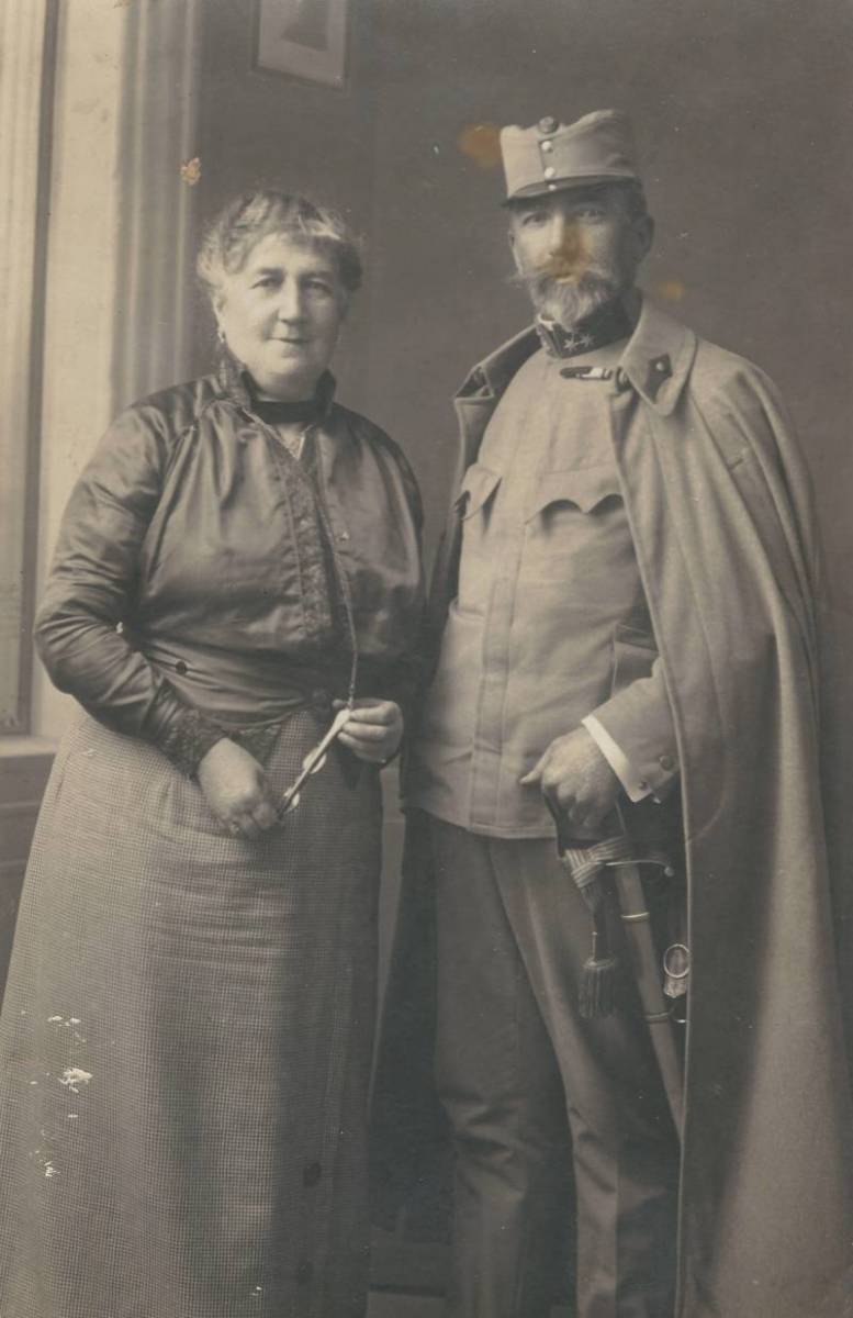 Autunno 1914 Stefan Rea con la moglie in una foto ricordo a Gorizia prima della partenza del capitano per il fronte orientale, dopo una breve licenza a Piedimonte